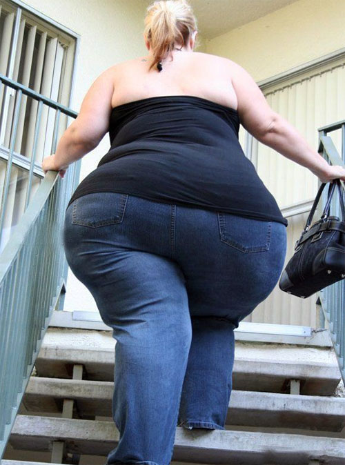 IMfatwomenjeanes.jpg